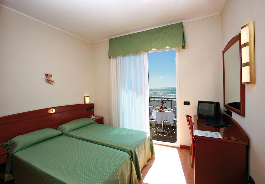 Hotel Helios Lido di Jesolo Eksteriør billede