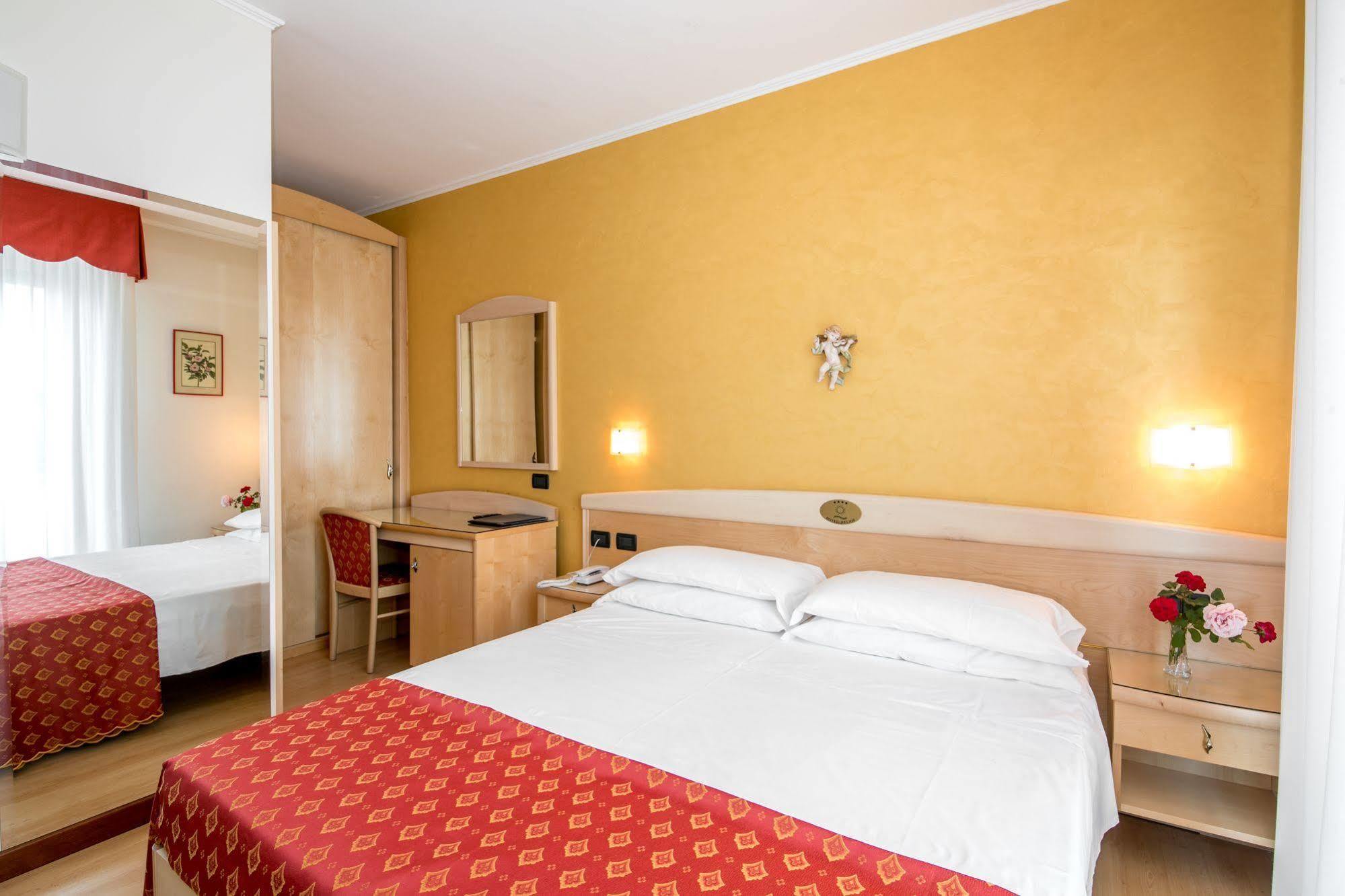 Hotel Helios Lido di Jesolo Eksteriør billede