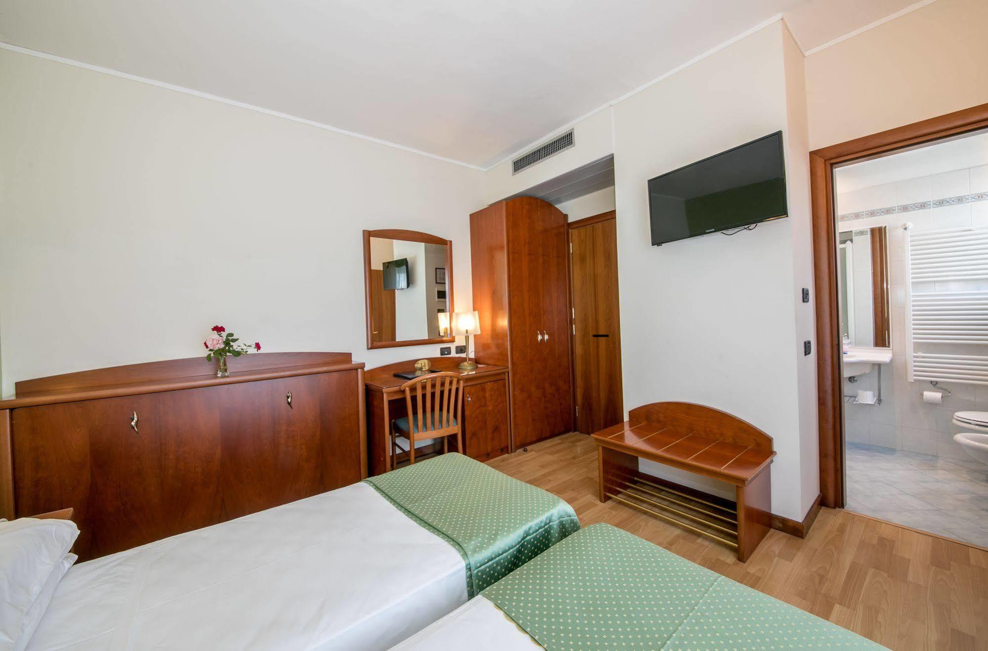 Hotel Helios Lido di Jesolo Eksteriør billede