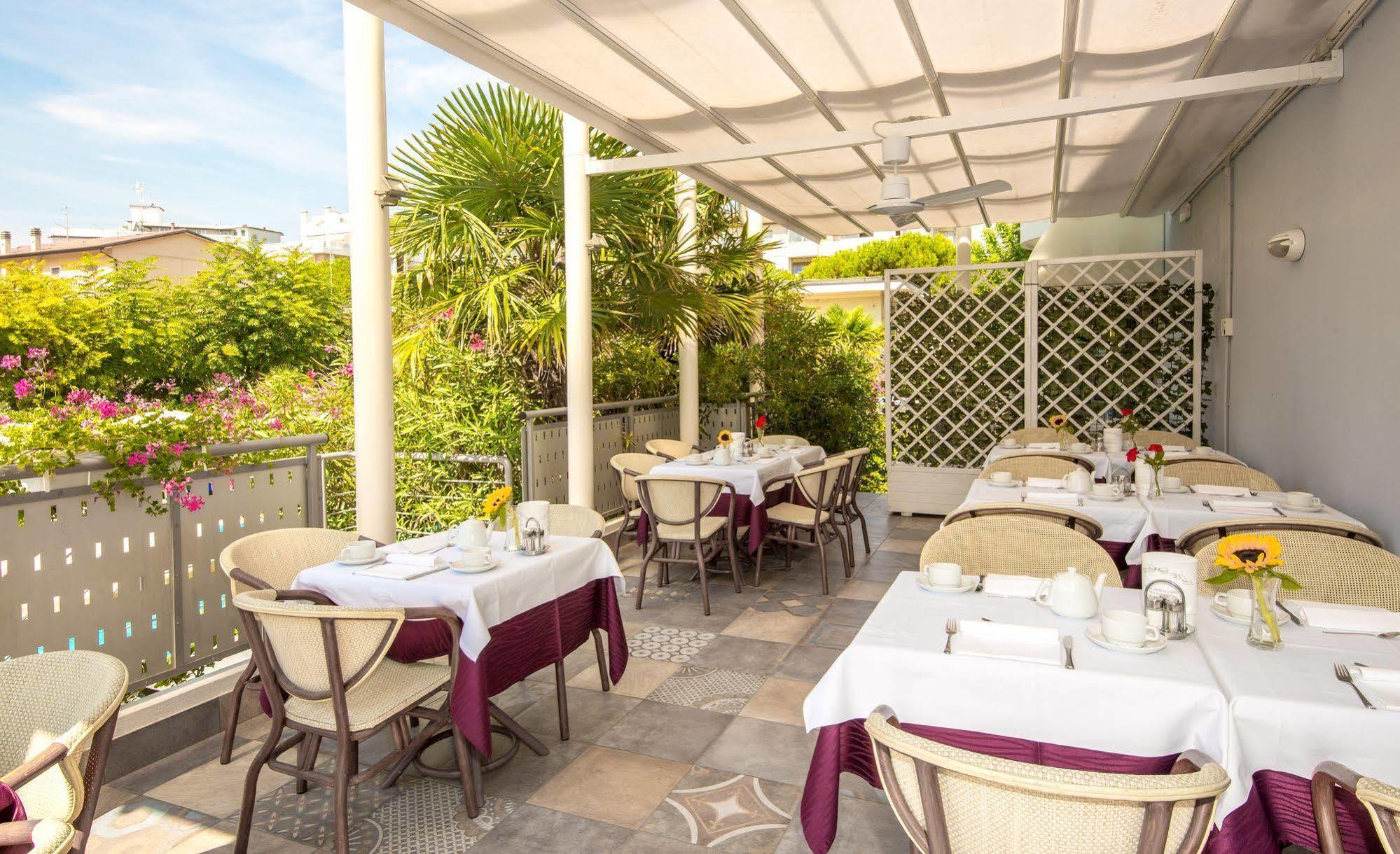 Hotel Helios Lido di Jesolo Eksteriør billede